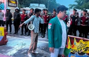 Mahasiswa “Gedor” Istana Bogor, Tolak BBM Naik hingga RUU Polri