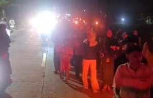 Bersama Ribuan Warga Kapolsek Cigudeg Pimpin Pawai Obor 1 Muharam